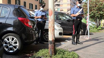 Vicino a Roma, paura tra i bagnanti. Vittima ha precedenti droga Vicino a Roma, paura tra i bagnanti. Vittima ha precedenti droga