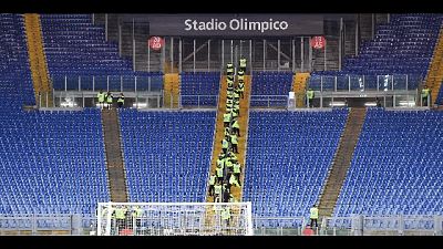 Zingaretti firma l'ordinanza in vista degli incontri di Serie A Zingaretti firma l'ordinanza in vista degli incontri di Serie A