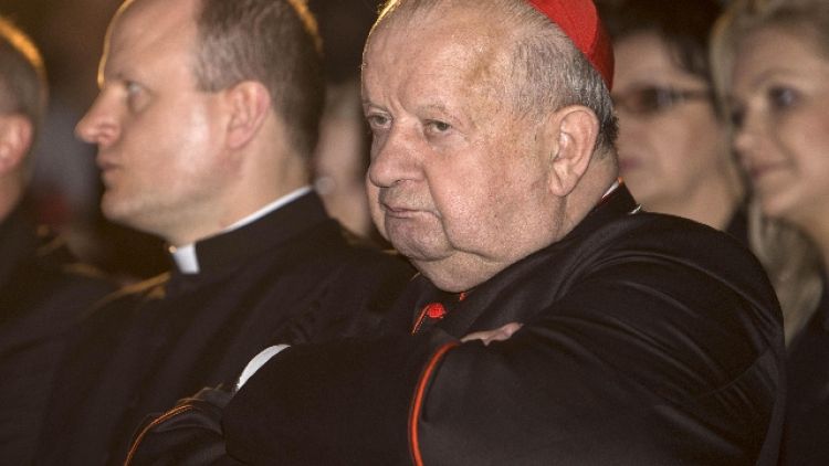 "Chi rubato la riconsegni" chiede arcivescovo emerito Cracovia