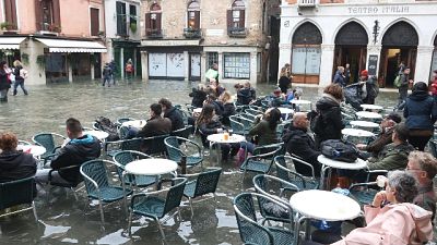 Rinforzo scirocco dalla serata, rinforzi marea da domani
