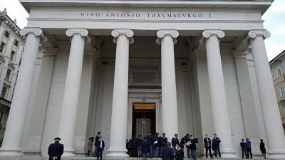 Presente capo Polizia Gabrielli. Crepaldi, amati figli stelle Presente capo Polizia Gabrielli. Crepaldi, amati figli stelle