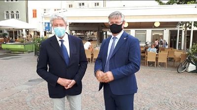 Si sfidano il sindaco uscente Caramaschi e Zanin (centrodestra) Si sfidano il sindaco uscente Caramaschi e Zanin (centrodestra)