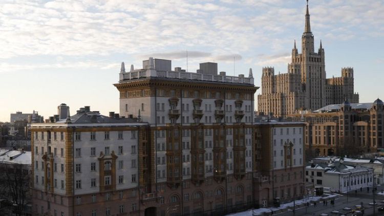 U.S. embassy in Moscow to reduce consular services