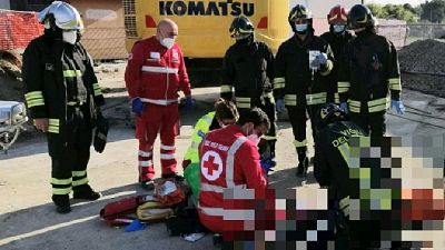 Un altro è ferito, ora in codice rosso all'ospedale Un altro è ferito, ora in codice rosso all'ospedale