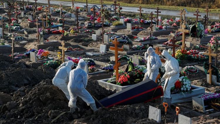 Rusia registra un exceso de más de 400.000 muertes durante pandemia: cálculos de Reuters