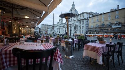 Verso possibilità per i ristoranti di aprire domenica a pranzo