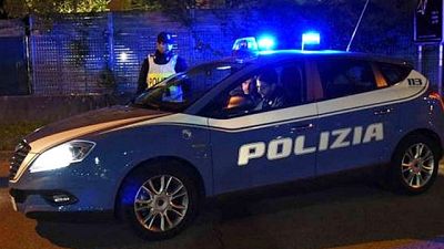 A casa 54enne Macerata anche tappi orecchie e telecomando remoto A casa 54enne Macerata anche tappi orecchie e telecomando remoto