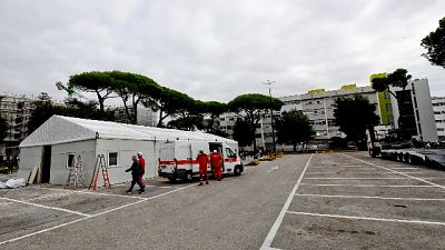 Ma con 47mila tamponi in meno. Oltre 2mila terapie intensive Ma con 47mila tamponi in meno. Oltre 2mila terapie intensive