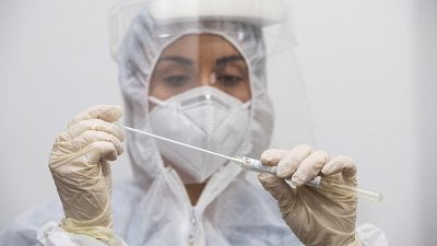 Ancona, Ascoli e Macerata sopra i 100 contagi. 70 con sintomi Ancona, Ascoli e Macerata sopra i 100 contagi. 70 con sintomi