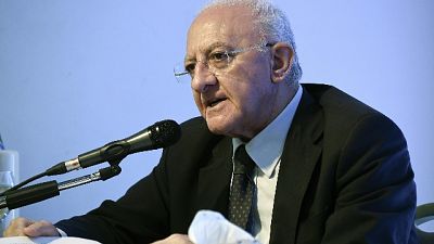 Regione in zona gialla, ma De Luca confermerà didattica distanza Regione in zona gialla, ma De Luca confermerà didattica distanza