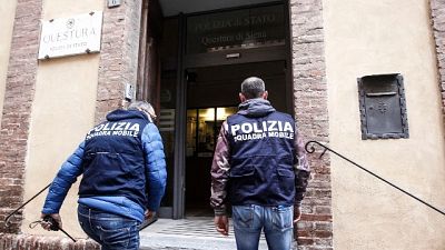 Accuse di associazione a delinquere. Due capi,hanno 15 e 16 anni Accuse di associazione a delinquere. Due capi,hanno 15 e 16 anni
