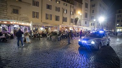 E contingentamento accesi a luoghi e strade più frequentate E contingentamento accesi a luoghi e strade più frequentate
