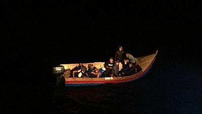 A bordo anche una donna incinta di otto mesi A bordo anche una donna incinta di otto mesi