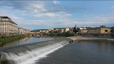 Firenze e le altre città deserte,pochi a passeggio o a far sport Firenze e le altre città deserte,pochi a passeggio o a far sport
