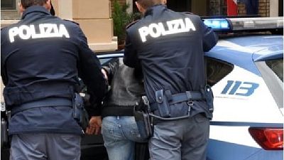 Polizia postale di Mantova si inserisce in chat Polizia postale di Mantova si inserisce in chat