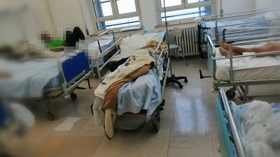 Nuoro, per regole antivirus famiglia non poteva stargli accanto Nuoro, per regole antivirus famiglia non poteva stargli accanto