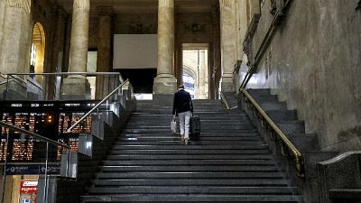 Fathe lo colpì a gola in stazione Milano e gridò 'Allah akbar' Fathe lo colpì a gola in stazione Milano e gridò 'Allah akbar'