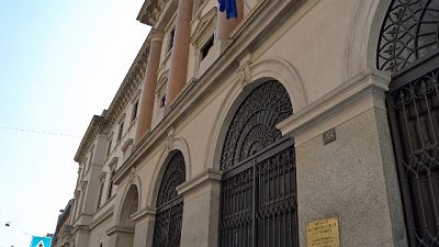 Davanti a pronto soccorso, corpo presenta diversi traumi Davanti a pronto soccorso, corpo presenta diversi traumi