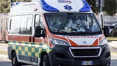 Indagano i carabinieri, possibile delitto in ambito familiare Indagano i carabinieri, possibile delitto in ambito familiare