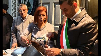 Evento su Facebook all'alba del 6 dicembre con il sindaco Decaro Evento su Facebook all'alba del 6 dicembre con il sindaco Decaro