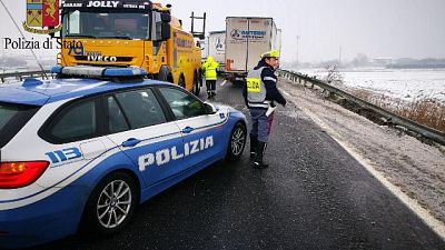 Ai Tir. Per agevolare mezzi antineve Ai Tir. Per agevolare mezzi antineve
