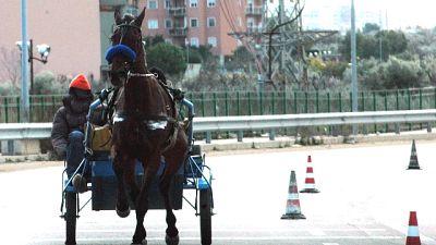 Fermate dalla squadra mobile una sessantina di persone a Naro Fermate dalla squadra mobile una sessantina di persone a Naro