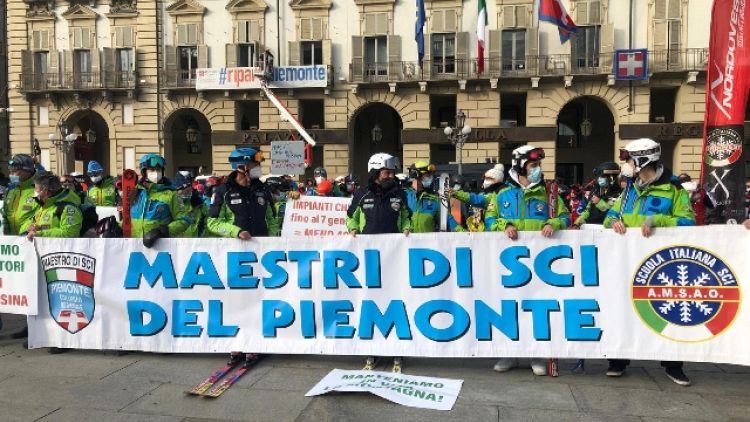 Protesta a Torino, abbiamo bisogno di aiuti concreti