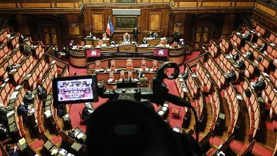 Provvedimento approvato con 154 voti a favore e 122 contrari Provvedimento approvato con 154 voti a favore e 122 contrari