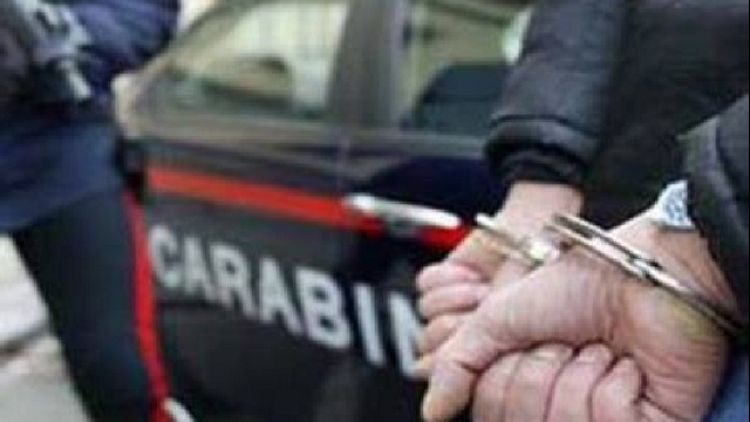 39enne arrestato dai carabinieri con mandato europeo