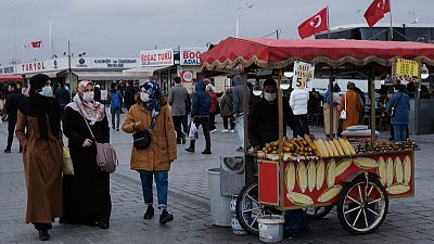 340 وفاة جديدة بكورونا في تركيا مع استمرار الإغلاق 340 وفاة جديدة بكورونا في تركيا مع استمرار الإغلاق