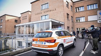 Dg Gioia, uniti simbolicamente primo tampone e vaccino Dg Gioia, uniti simbolicamente primo tampone e vaccino
