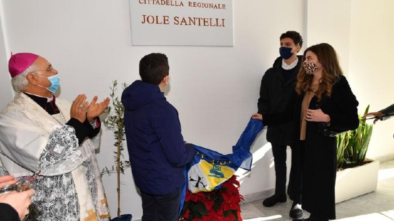 Spirlì:un regalo della sua Calabria nel giorno del compleanno