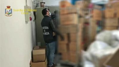 Denunciati due gestori di rivendite di origine cinese Denunciati due gestori di rivendite di origine cinese