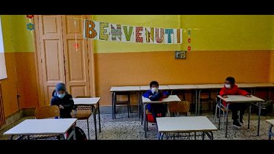 In presenza Servizi infanzia, scuola infanzia e 1/o ciclo In presenza Servizi infanzia, scuola infanzia e 1/o ciclo