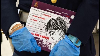 Aggredita nell'abitazione dove aveva ospitato i due uomini Aggredita nell'abitazione dove aveva ospitato i due uomini
