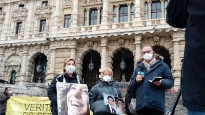 Appello bis per Moretti, la disperazione dei parenti al verdetto Appello bis per Moretti, la disperazione dei parenti al verdetto