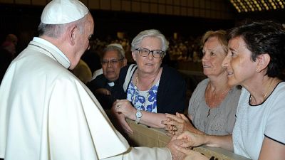 'Ma la Chiesa non può conferire loro l'ordinazione sacerdotale' 'Ma la Chiesa non può conferire loro l'ordinazione sacerdotale'