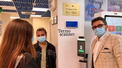 'Previsti 400 mila studenti superiori in Lombardia,invece è Dad' 'Previsti 400 mila studenti superiori in Lombardia,invece è Dad'