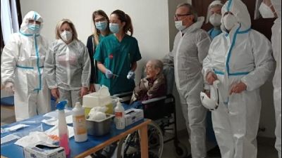 A Treia Rsa-casa protetta 'Covid free',dosi a personale e ospiti A Treia Rsa-casa protetta 'Covid free',dosi a personale e ospiti