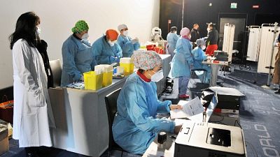 Nelle strutture di riferimento. Prima vaccinata lo farà stasera Nelle strutture di riferimento. Prima vaccinata lo farà stasera