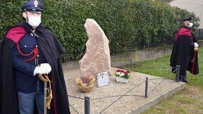 Nella notte a Novara vandali in azione, agente ucciso nel 1985 Nella notte a Novara vandali in azione, agente ucciso nel 1985