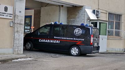 Tracce ematiche nell'auto della famiglia e sul ponte di Vadena Tracce ematiche nell'auto della famiglia e sul ponte di Vadena