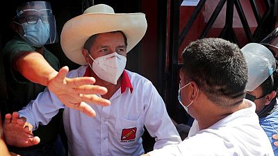 Voto de los pobres e indecisos, crucial a casi un mes de la elección presidencial de Perú: sondeo Voto de los pobres e indecisos, crucial a casi un mes de la elección presidencial de Perú: sondeo