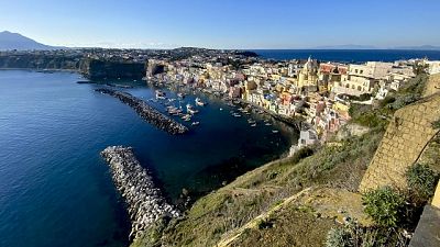 Il ministro in visita nell'isola accolto dal sindaco Ambrosino Il ministro in visita nell'isola accolto dal sindaco Ambrosino