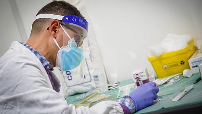 Sileri: da oggi priorità alla somministrazione di seconde dosi Sileri: da oggi priorità alla somministrazione di seconde dosi