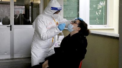 'Necessario valutare parametri epidemiologici oggettivi' 'Necessario valutare parametri epidemiologici oggettivi'