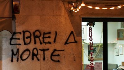 Per scritte comparse sui muri della città lo scorso autunno Per scritte comparse sui muri della città lo scorso autunno