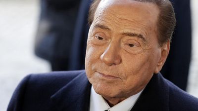 Per condizioni in cui tuttora versa. Ma no legittimo impedimento Per condizioni in cui tuttora versa. Ma no legittimo impedimento
