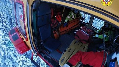 Rianimato dai soccorritori allertati dai compagni, è in ospedale Rianimato dai soccorritori allertati dai compagni, è in ospedale