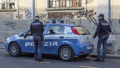 A Milano in 25 ai tavoli ieri sera, tutti rimandati a casa A Milano in 25 ai tavoli ieri sera, tutti rimandati a casa